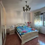 Accogliente Casa Nel Centro Storico Di Valona Влёра