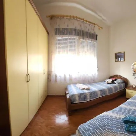 Accogliente Casa Nel Centro Storico Di Valona * Vlore