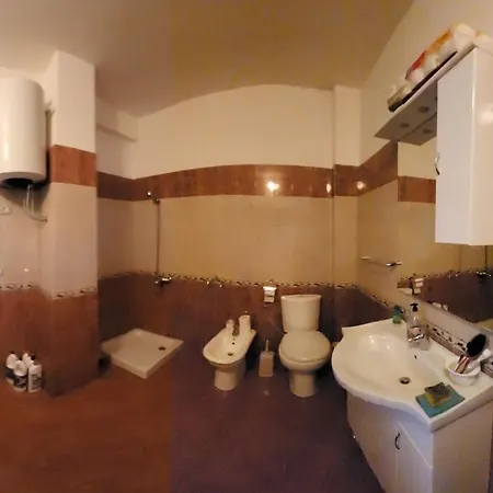 Apartment Accogliente Casa Nel Centro Storico Di Valona Vlore