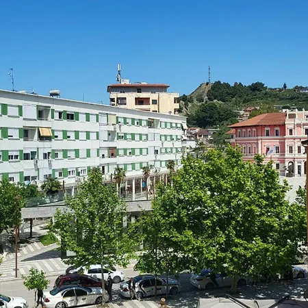 Appartamento Accogliente Casa Nel Centro Storico Di Valona Vlorë