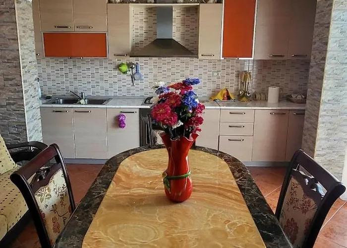 Accogliente Casa Nel Centro Storico Di Valona Apartment