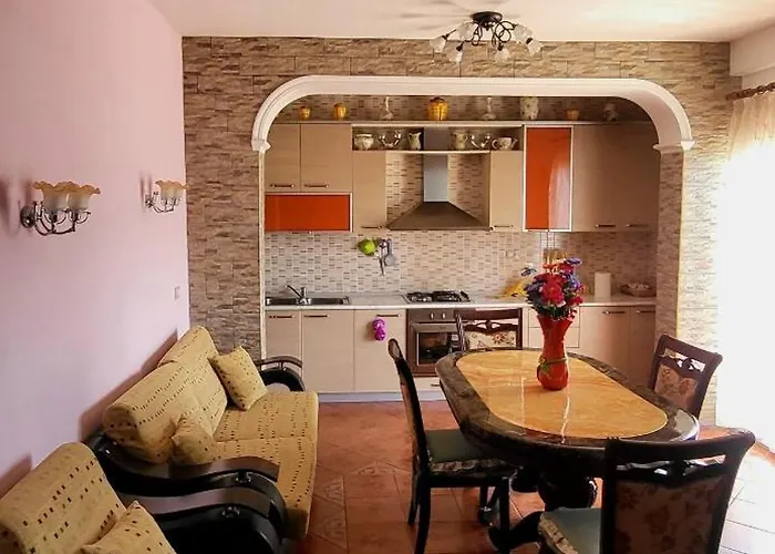 Accogliente Casa Nel Centro Storico Di Valona Apartment