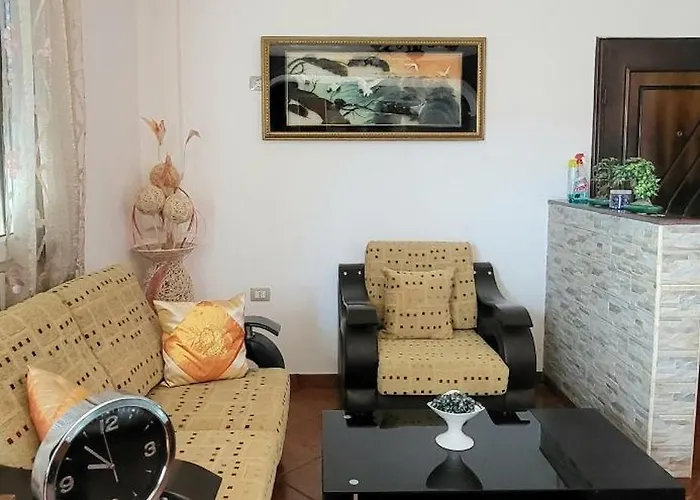 Appartamento Accogliente Casa Nel Centro Storico Di Valona *