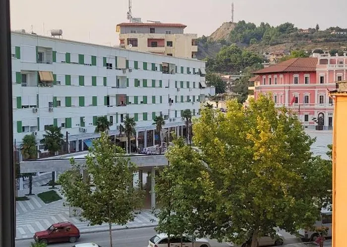 Accogliente Casa Nel Centro Storico Di Valona * Vlorë