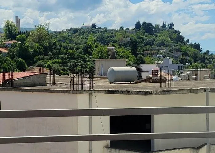 Accogliente Casa Nel Centro Storico Di Valona Apartment *