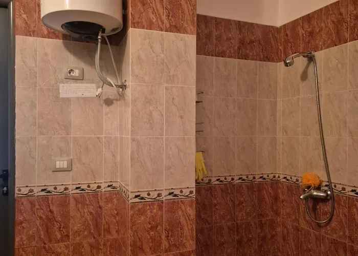 Accogliente Casa Nel Centro Storico Di Valona