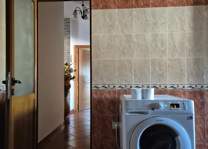 Appartamento Accogliente Casa Nel Centro Storico Di Valona